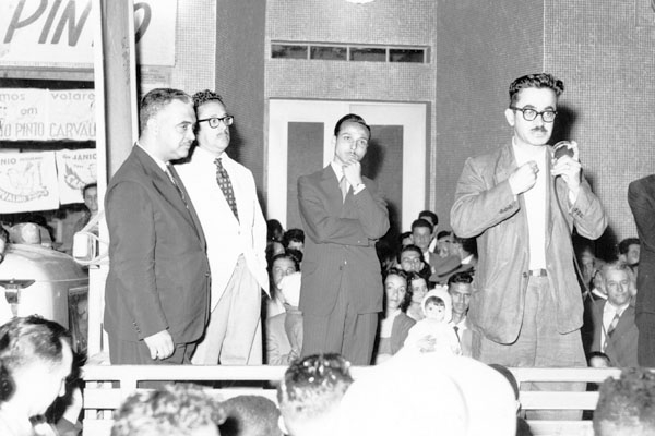 Os advogados Antônio Arruda, Baldijão Seixas, Hilton Araújo e, discursando, Elias Nassif Sobrinho